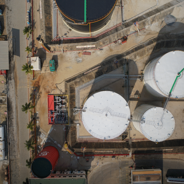 iRobotics Révolutionne l’Inspection industrielle des Silos de SCB Lafarge Onigbolo avec des Drones de Pointe made in Bénin.